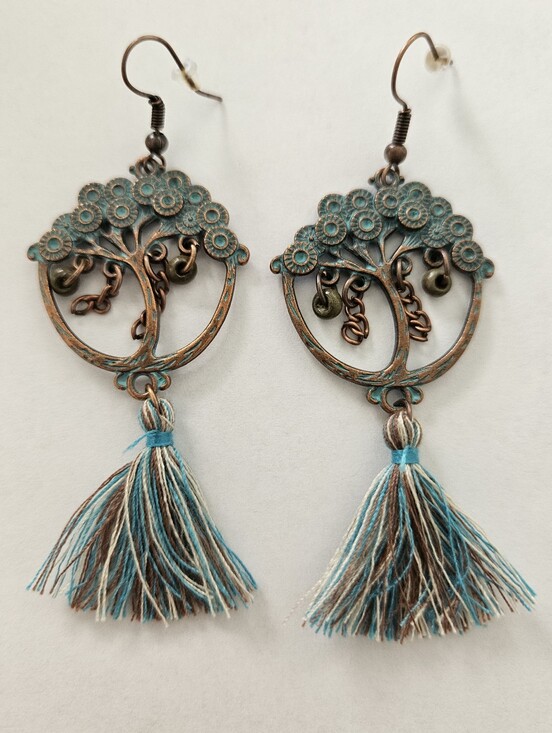 Jewelry - NWT Bohemian Green Tassel Drop Earrings Copper Blue Gold Lightweight Feminine